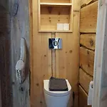 Tiny House With Fjordview! Vakantiehuis Lauvstad