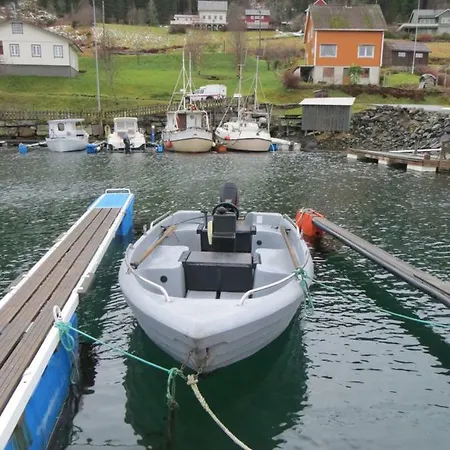 Tiny House With Fjordview! * Lauvstad